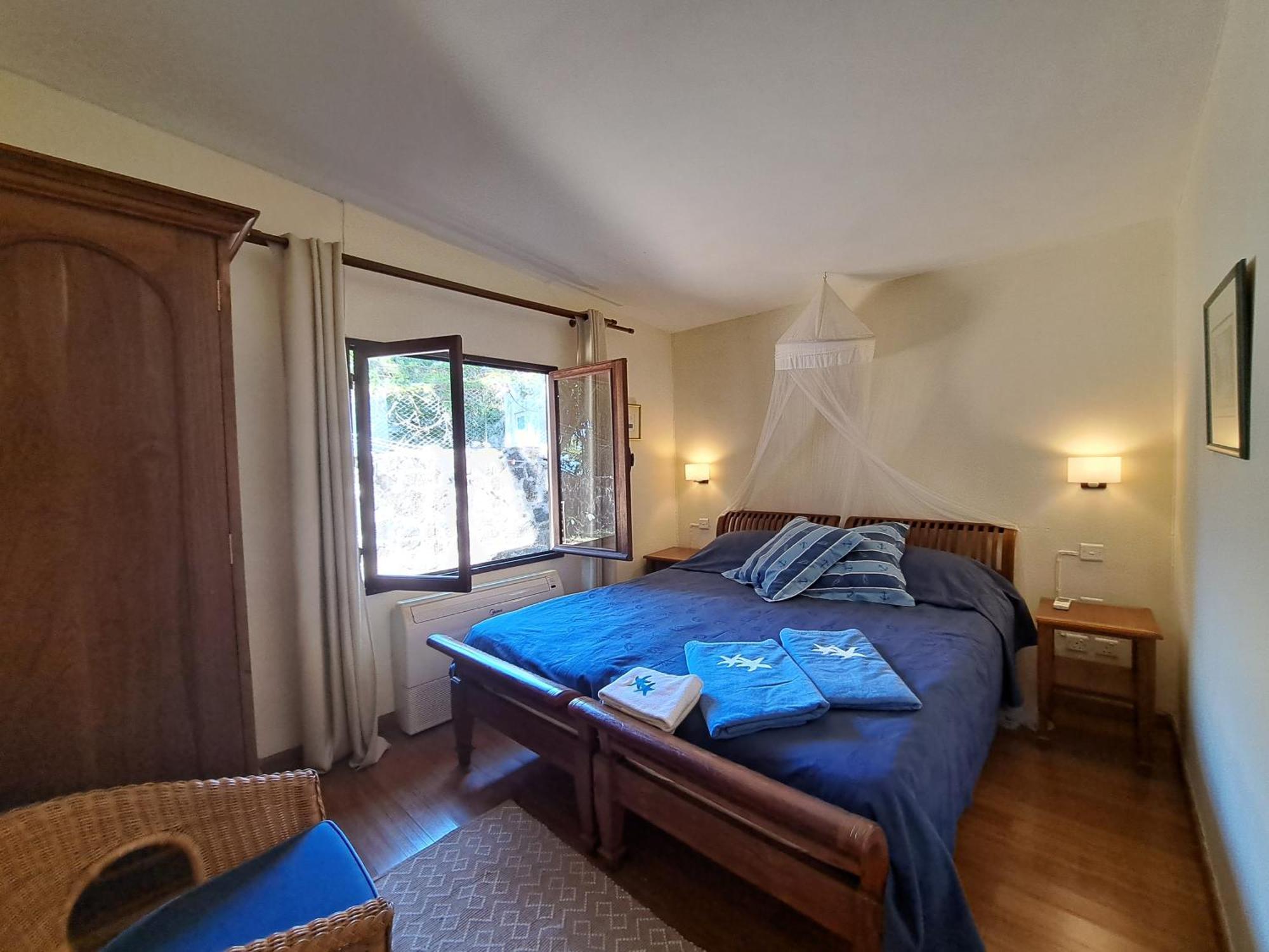 Clair De Lune - Private 2 Bedrooms Beachfront Villa Trou d'Eau Douce Esterno foto