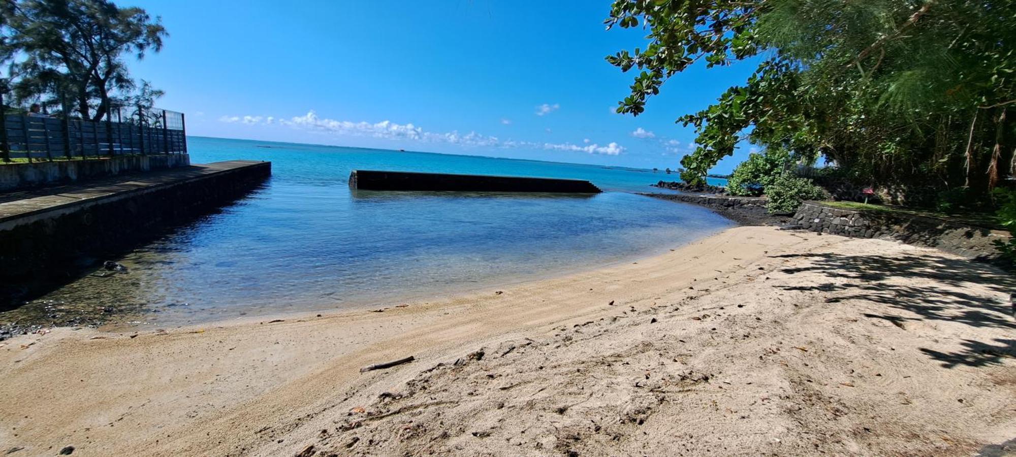 Clair De Lune - Private 2 Bedrooms Beachfront Villa Trou d'Eau Douce Esterno foto